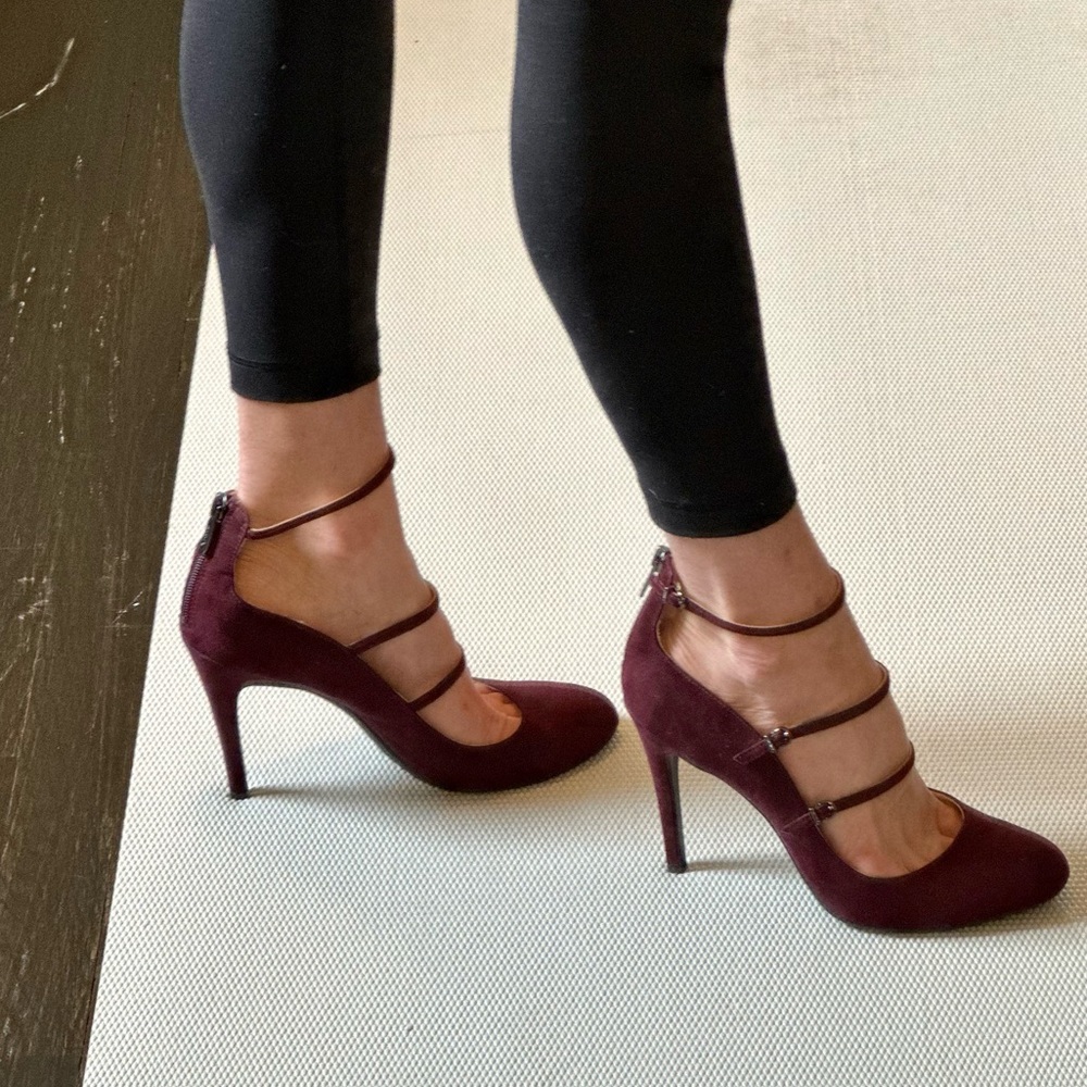 Size 8.5 Sam Edelman Pumps. Maroon.